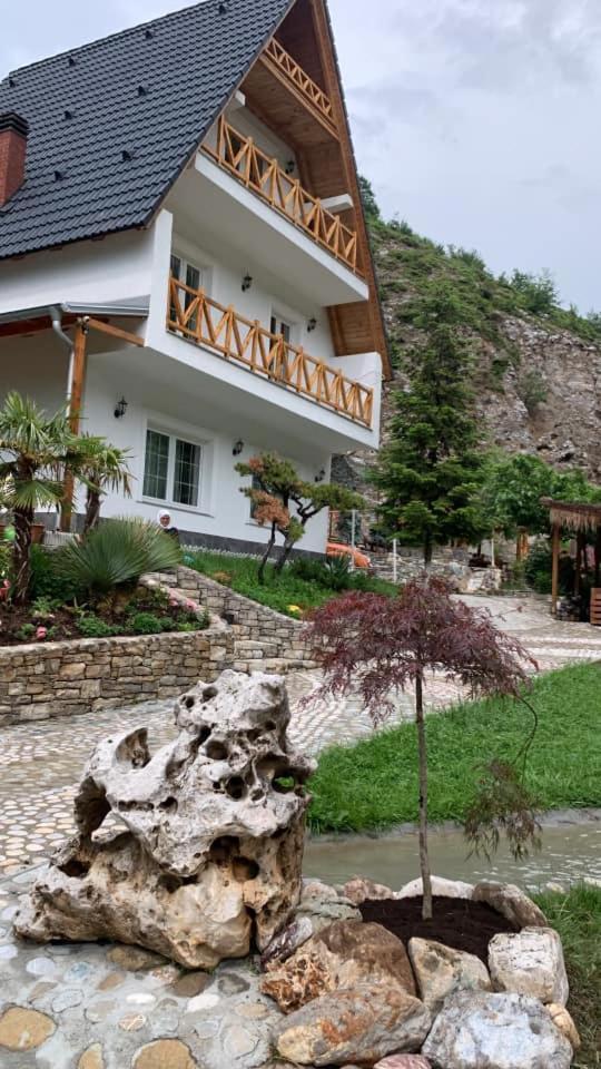 Hotel Dibra Park Agrotourism Peshkopi Zewnętrze zdjęcie
